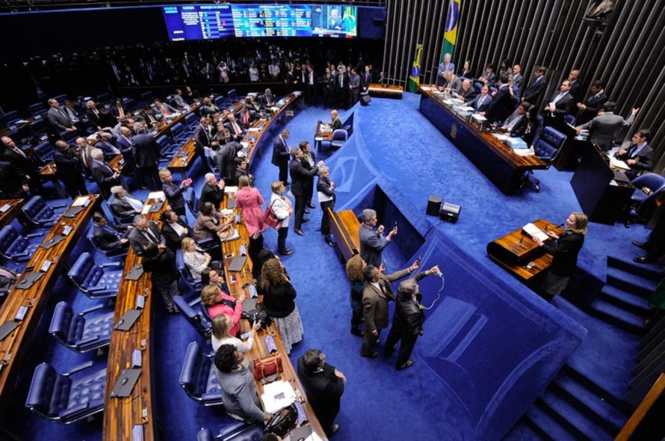Reforma trabalhista: veja quem enterrou os seus direitos Foto: Edilson Rodrigues / Agência Senado