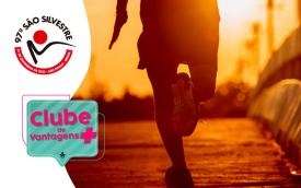 Imagem de uma pessoa correndo, acompanhada dos logos do Clube de Vantagens e da São Silvestre