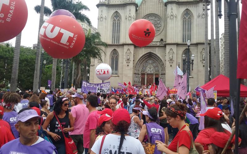 Manifestação no Dia da Mulher por igualdade e defesa de direitos Seeb-SP