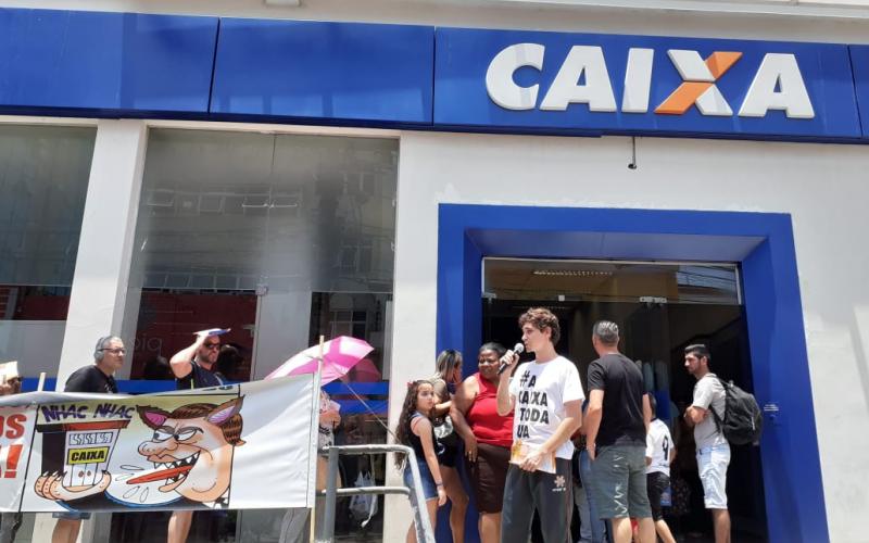 André Sardão participa de protesto em defesa da Caixa Foto: Seeb-SP / Arquivo