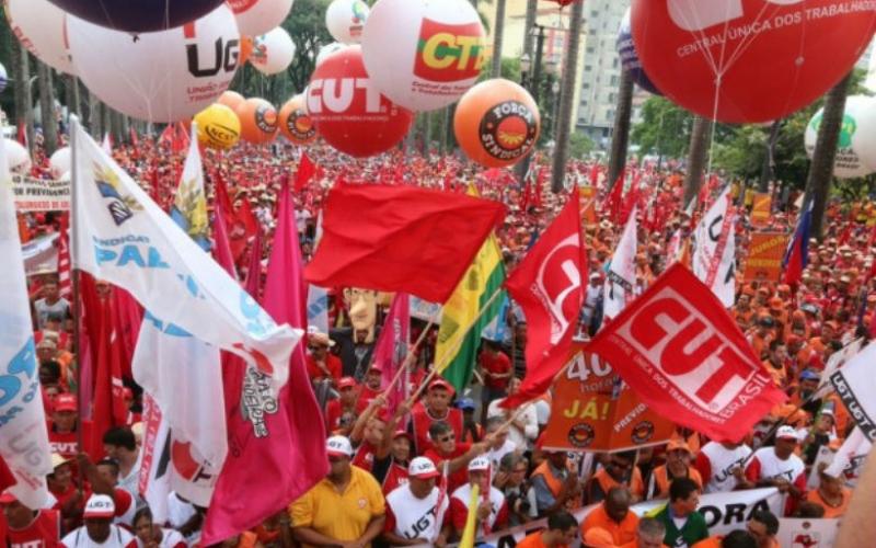 Centrais pedem veto do 4.302 para que prevaleçam os projetos em curso no Congresso Foto: Divulgação