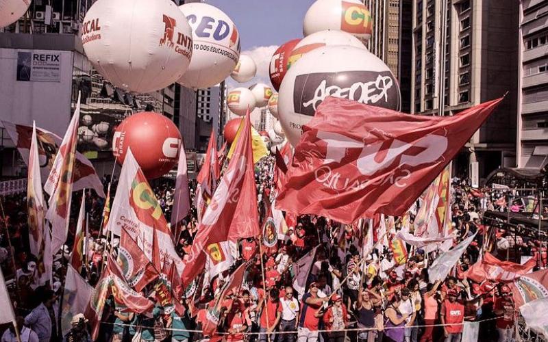 Ato do 1º de maio na Avenida Paulista Foto: Mídia Ninja