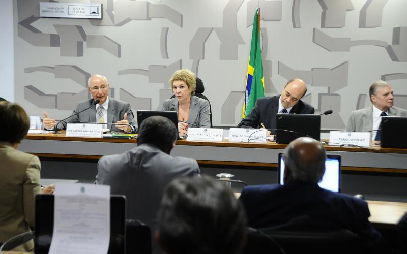 Na primeira parte da audiência pública desta quarta-feira, dirigida por Marta Suplicy, houve discordâncias entre os participantes em relação à reforma trabalhista Foto: Geraldo Magela / Agência Senado