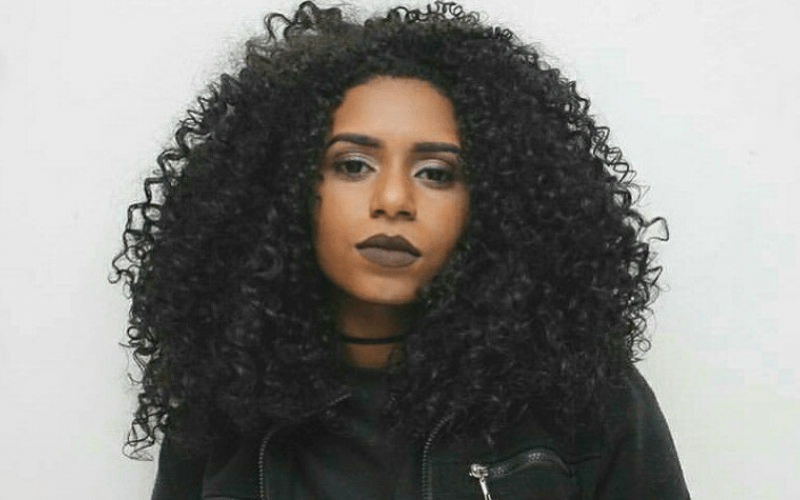Vítima diz não ter convicção do reconhecimento que fez, mas apontou Bárbara por causa do 'cabelo familiar' Foto: Reprodução Facebook