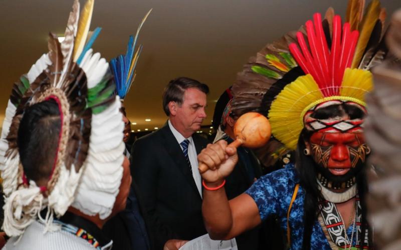 Em um pronunciando divulgado ainda ontem, o presidente Bolsonaro defendeu que as comunidades indígenas se integrem ao restante da sociedade e avaliou que, cada vez mais, o 'índio está evoluindo' e se tornando um 'ser humano igual a nós' ALAN SANTOS/PR