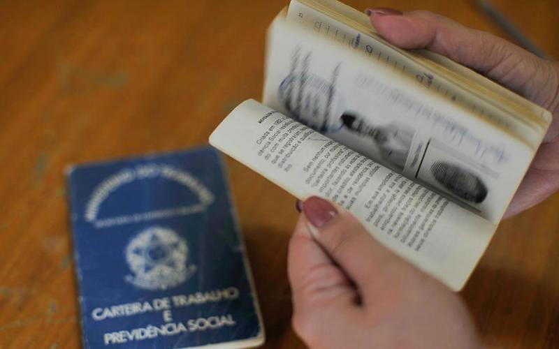 Em dezembro de 2018 ainda, 40% dos trabalhadores ativos na modalidade fecharam o ano sem demandas. Vínculo intermitente permite que empregador não pague no período sem atividade ARQUIVO EBC
