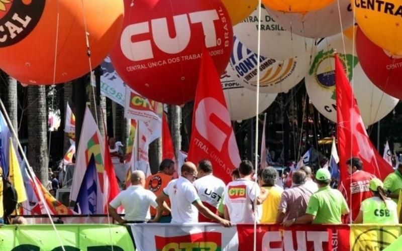'Temos informações que o governo não tem os votos que precisa para aprovar a reforma da Previdência e por isso temos que lutar voto por voto', disse Sérgio Nobre, da CUT Foto: Roberto Parizotti/CUT