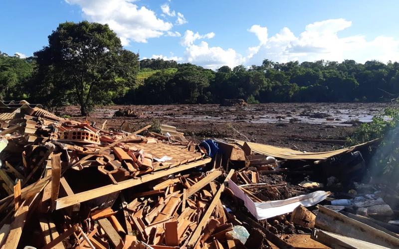 Indiciados são acusados por homicídio doloso, lesão corporal dolosa e por provocar poluição ambiental com rejeitos minerais responsáveis por sérios danos à saúde humana e ao meio ambiente Foto: CC 2.0 GUILHERME VENAGLIA