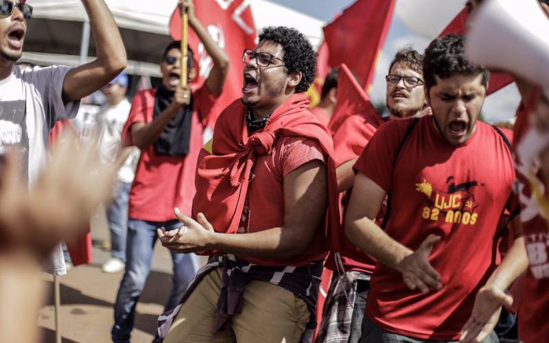 Milhares de manifestantes se reúnem desde cedo em Brasília para dia de luta pela retirada das reformas e o fim do governo Temer Foto: Isadora Freixo/Mídia Ninja