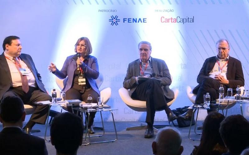 Debate discutiu o papel dos bancos públicos no desenvolvimento econômico e social do país Foto: Reprodução / Carta Capital
