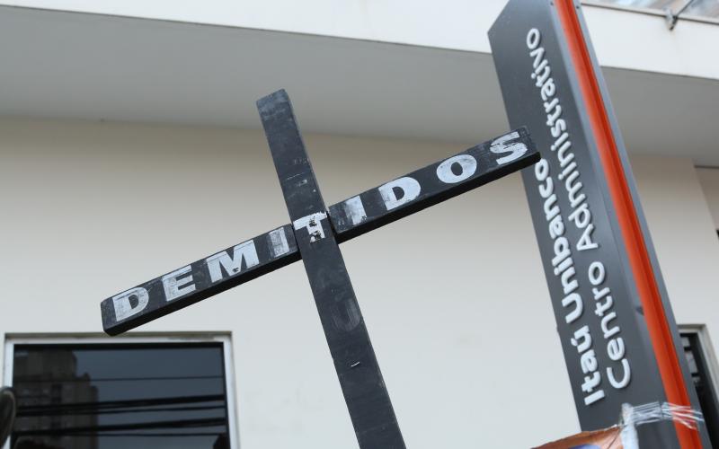 Sindicato cobra efetivação do Centro de Realocação Profissional Foto: Anju
