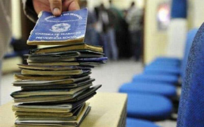 Em quatro anos, cresceu 42,4% o total de brasileiros que ficam 24 meses sem emprego Foto: ARQUIVO EBC