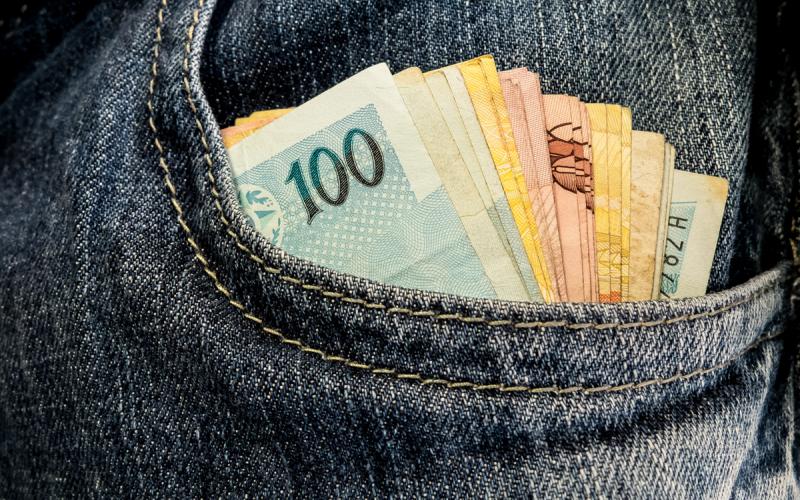 Um bancário do Itaú relata que o clima nos locais de trabalha está ‘desmotivador’ Foto: Rafael Neddermeyer