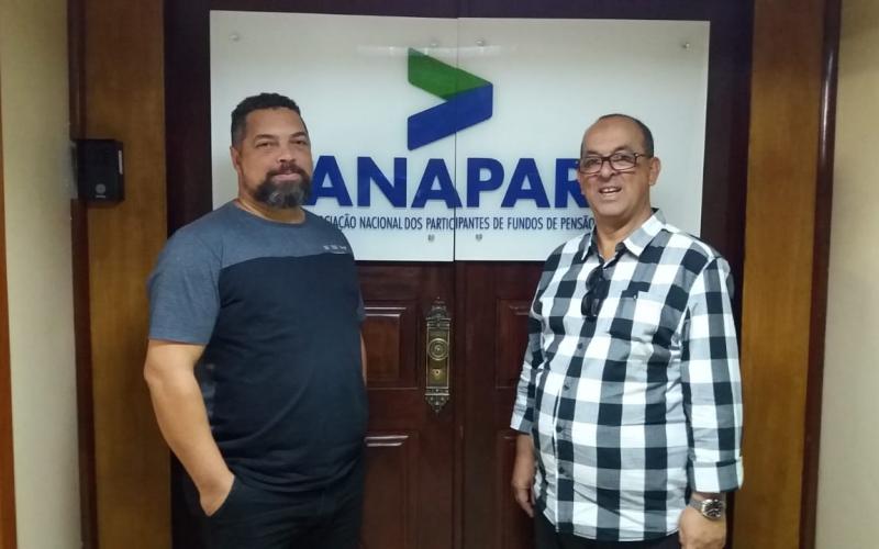 Renato Augusto (esq.) e Valter San Martin, diretor regional São Paulo da Anapar, participaram da reunião Foto: Seeb-SP