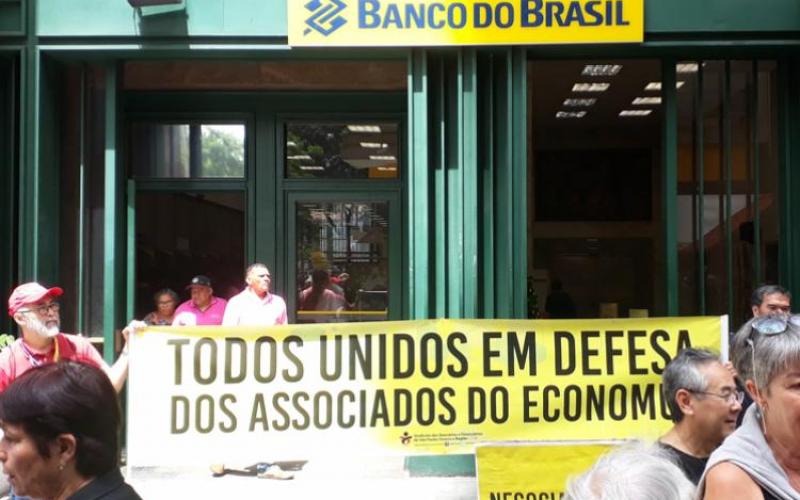 Arquivo: Seeb-SP