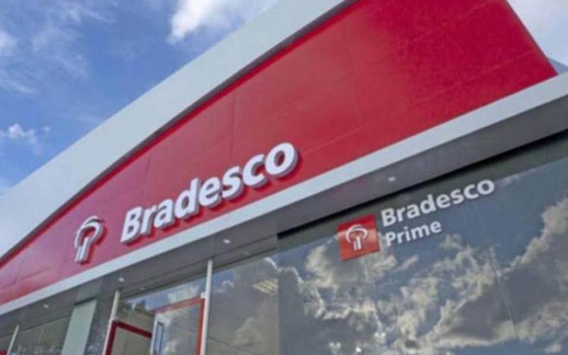 Foto: Seeb/SP Fachada de uma agência do Bradesco