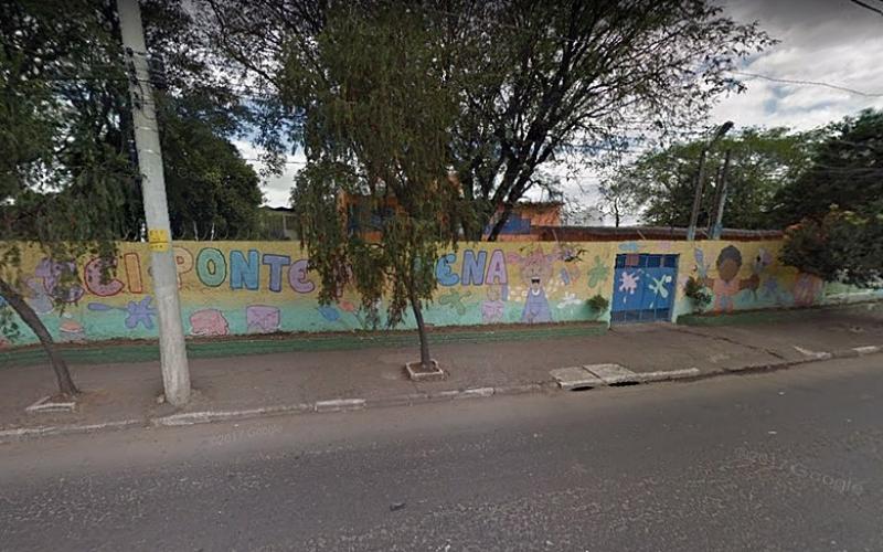O CEI Ponte Pequena, que abriga 151 crianças, cujo terreno está contaminado por mercúrio e chumbo, será fechado Foto: Reprodução/Google