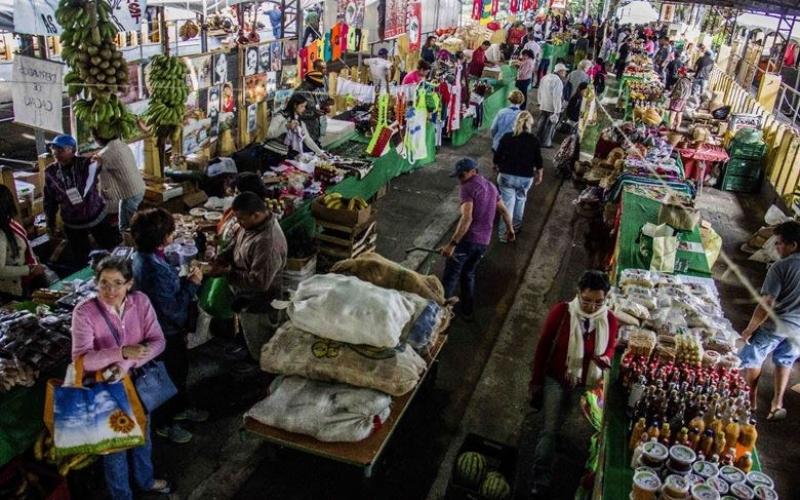 Evento vai até domingo 7 com shows, seminários e comida típica de todas as regiões do país Foto: Divulgação MST