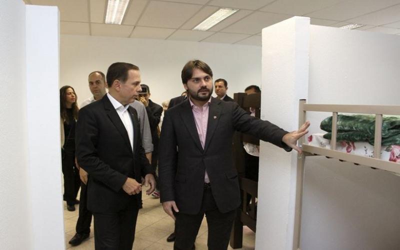 Portaria publicada no DO estabeleceu o secretário Filipe Sabará como “supervisor hierárquico” de Rosane da Silva Bertahud Foto: Reprodução Facebook/Smads