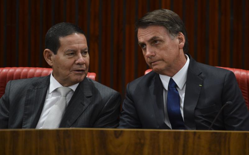 Novo governo coloca em xeque privatização de Santos
