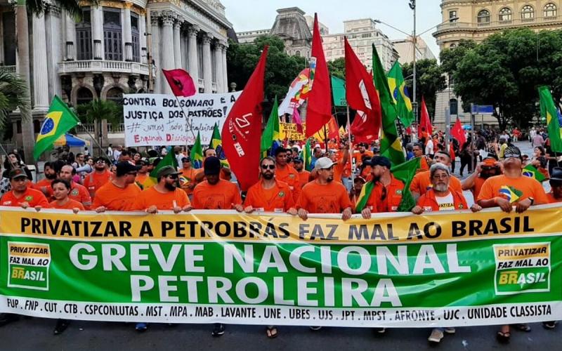 FUP e sindicatos indicam suspensão provisória da greve para acumular forças na negociação mediada pelo TST Foto: Luiz Carvalho/Sindipetro