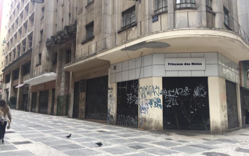 Lojas fechadas no centro da cidade de São Paulo no dia 28 de abril Foto: Paulo Pinto / Fotos Públicas