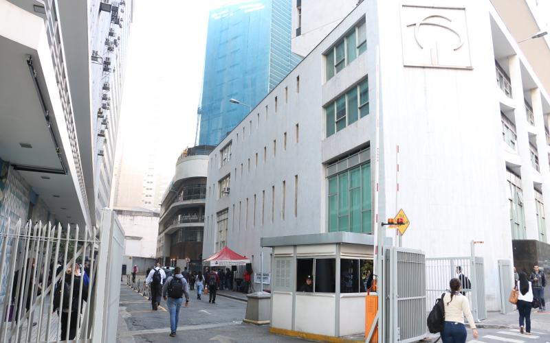 Centro Administrativo do Bradesco conhecido como Nova Central, onde se localiza o setor de Câmbio Foto: Anju