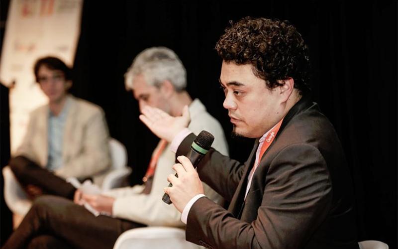 Sakamoto: Há estruturas armadas para isso (propagar mentiras), e também tem muita gente que é paga Foto: Abraji / Via Isso é notícia