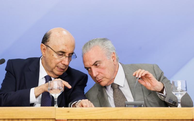 Ministro da Fazenda, o banqueiro Henrique Meirelles, e Michel Temer Foto: Beto Barata/PR/Fotos Públicas