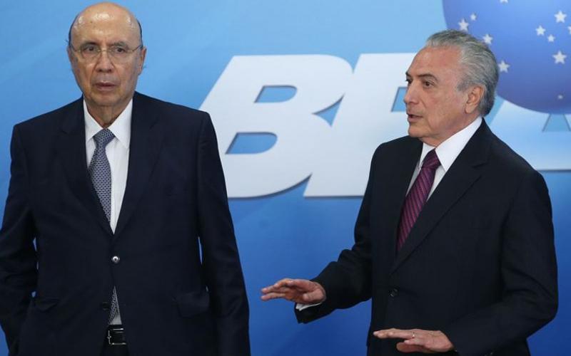 Governo afirma que país vai crescer, mas não diz que nem investidores brasileiros, nem estrangeiros, querem investir Foto: Antonio Cruz / Agência Brasil