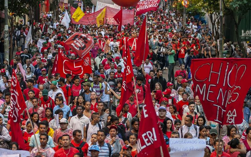 “É o momento de resistência e de luta social para impedir esse processo de retirada de direitos por um governo federal e um Congresso Nacional que financiou o golpe contra os trabalhadores e agora precisa pagar essa conta” Foto: Danilo Ramos (Arquivo)