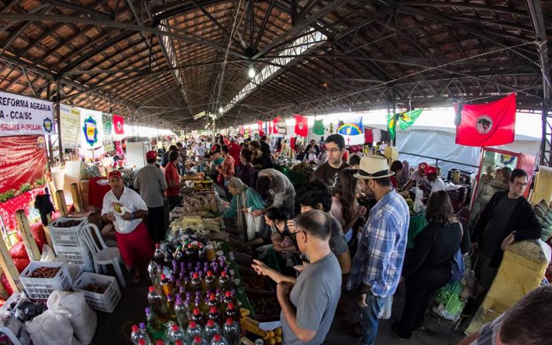 Cada vez mais parte do calendário paulistano, feira recebeu 260 mil pessoas no ano passado Foto: Reprodução Facebook