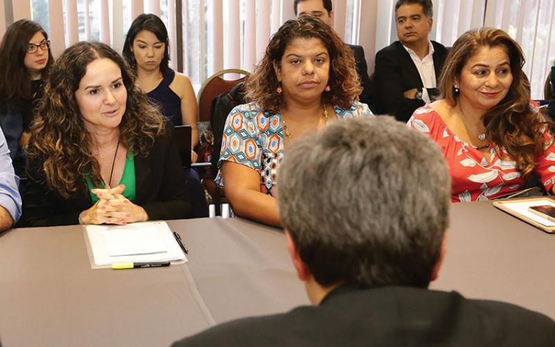 Ivone Silva (centro), presidenta do Sindicato dos Bancários de São Paulo, Osasco e Região, durante a negociação com a Fenaban Foto: Jailton Garcia/Contraf-CUT