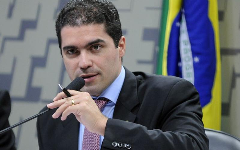 Newton Cardoso Jr., devedor de R$ 67 milhões ao Estado, foi relator da MP que concedeu perdão aos grandes devedores: legislação em causa própria, com recursos públicos Foto: Alex Ferreira / Câmara dos Deputados