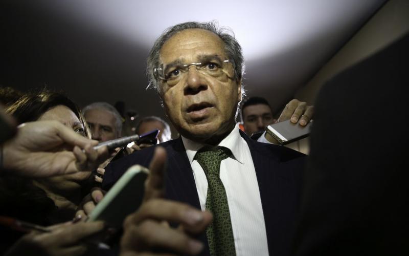 Paulo Guedes diz que fusão entre Banco do Brasil e Bank of America