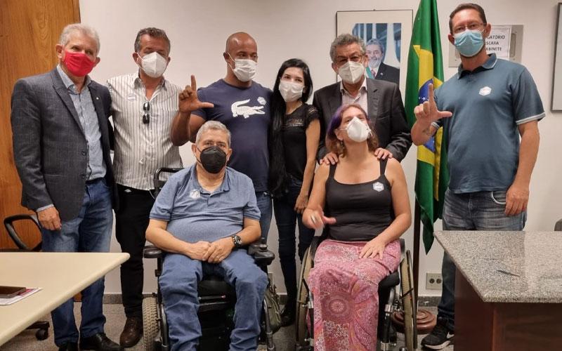 Coletivo Nacional dos Trabalhadores e das Trabalhadoras com Deficiência da CUT Coletivo Nacional dos Trabalhadores e das Trabalhadoras com Deficiência da CUT