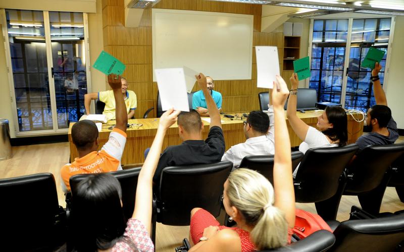 Assembleia dos financiários, em outubro de 2016, aprova acordo válido por dois anos Foto: Paulo Pepe