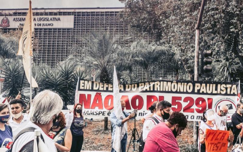 Manifestantes vão à Assembleia Legislativa pressionar deputados a votar contra o PL 529 de Doria Foto: Reprodução do Twitter