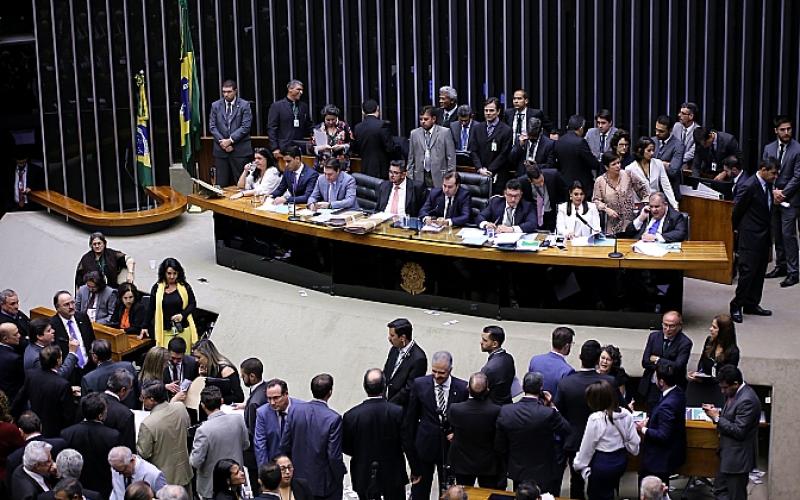 Plenário da Câmara, em sessão que votou denúncia contra Temer Foto: Gilmar Félix/Agência Câmara
