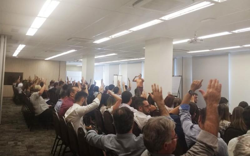 Assembleia que deliberou pela renovação do Acordo Coletivo Foto: Seeb-SP