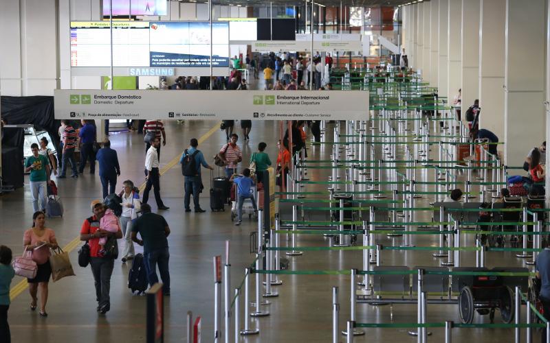 Aeroporto de Brasília é um dos que está na mira de Temer Foto: José Cruz / Agência Brasil