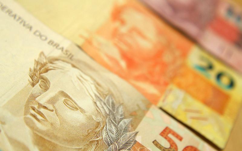 Impostos devem incidir mais sobre a renda e o patrimônio e menos sobre o consumo Foto: MARCOS SANTOS/USP IMAGENS