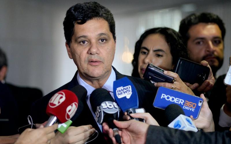 Ricardo Ferraço vai de um extremo a outro em poucos dias Foto: Jefferson Rudy / Agência Senado