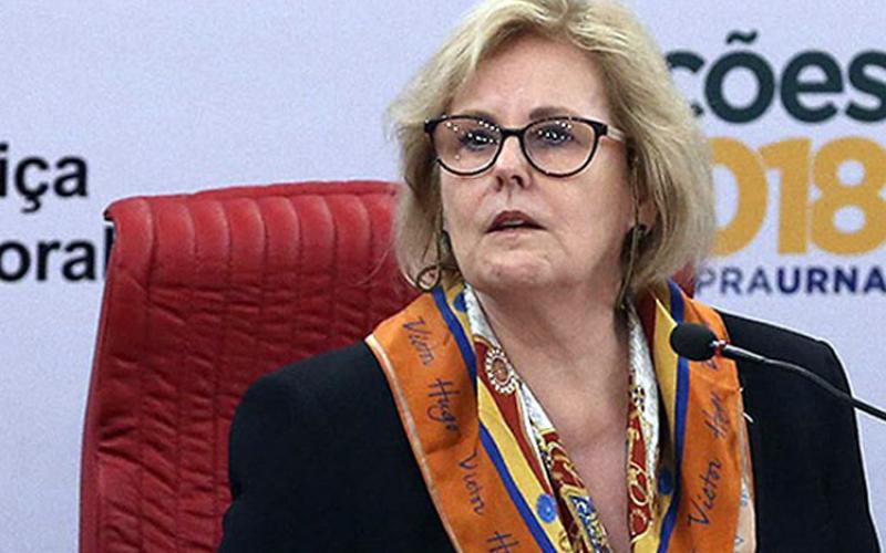 A ministra Rosa Weber, presidente do TSE, é cobrada por lentidão da Corte em dar respostas a denúncias Valter Campanato/Agência Brasil