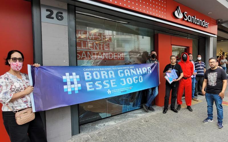 Foto: Seeb/SP Atividade da Campanha dos Bancários 2022 em agência do Bradesco, no Bom Retiro