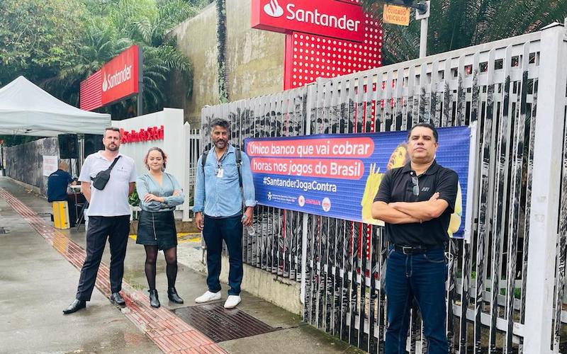 Sindicato dos Bancários de Cascavel - Movimento sindical cobra do Santander  abono das horas não trabalhadas durante os jogos do Brasil na Copa do Mundo