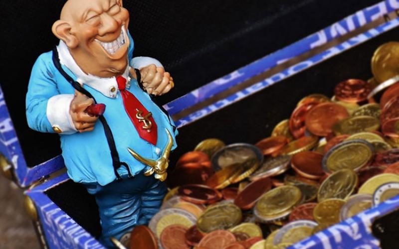 Cerco ao trabalhador: quem contrair empréstimo e não pagar, banco poderá ter de sua reserva previdenciária confiscada pelo banco. Em tempos de aumento da pobreza, projeto que circula no Ministério da Economia é mais um golpe contra a população CC.0 Domínio Público