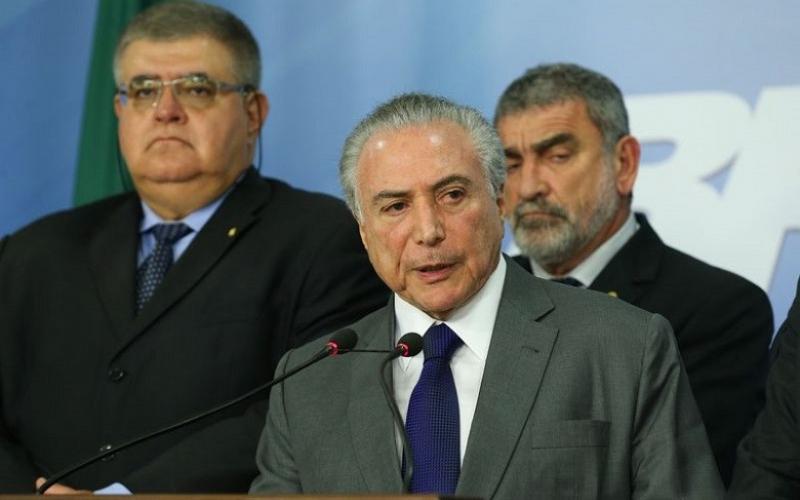 Para o economista João Sicsú, Temer fez "recuo para diminuir a pressão dos estados. Só que foi pura esperteza" Foto: Valter Campanato / Agência Brasil