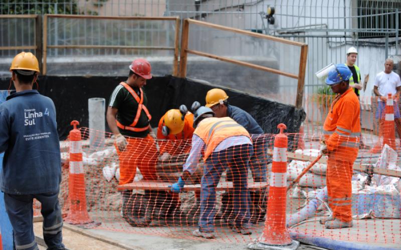 Uma das categorias mais afetadas se a medida for aprovada é a da construção civil Foto: Agência Brasil