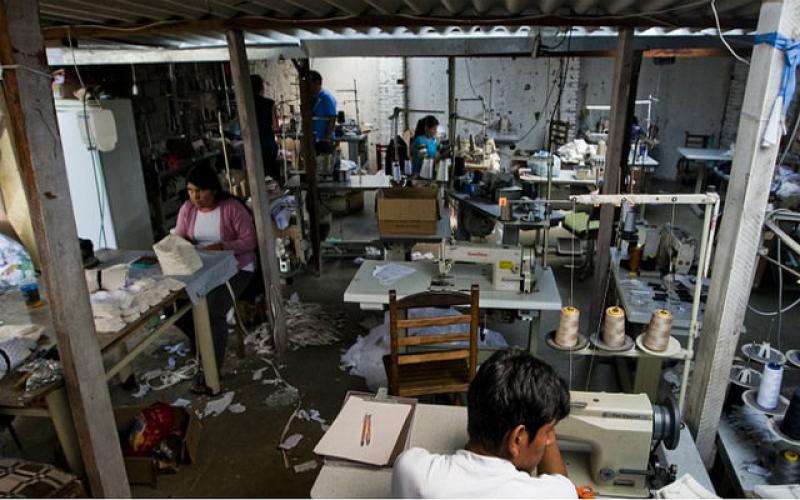 Condições degradantes, jornadas exaustivas, trabalho forçado e servidão por dívida: qualquer um desses elementos caracteriza o trabalho escravo Foto: MPT